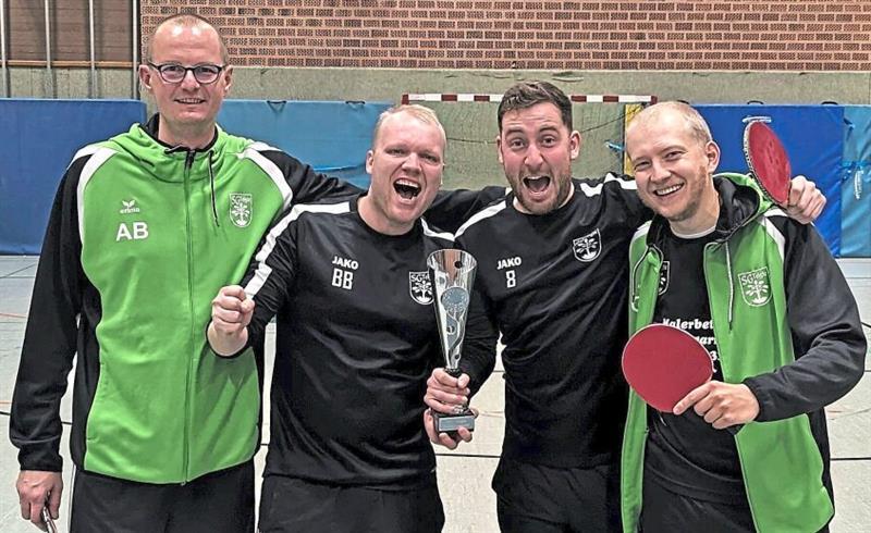 Andreas Bäumer, (v.l.) Björn Busch, Lucas Lassak und Christian Stöckl boten ein spannendes Finale beim Tischtennis-Weihnachtsturnier der SG Telgte.